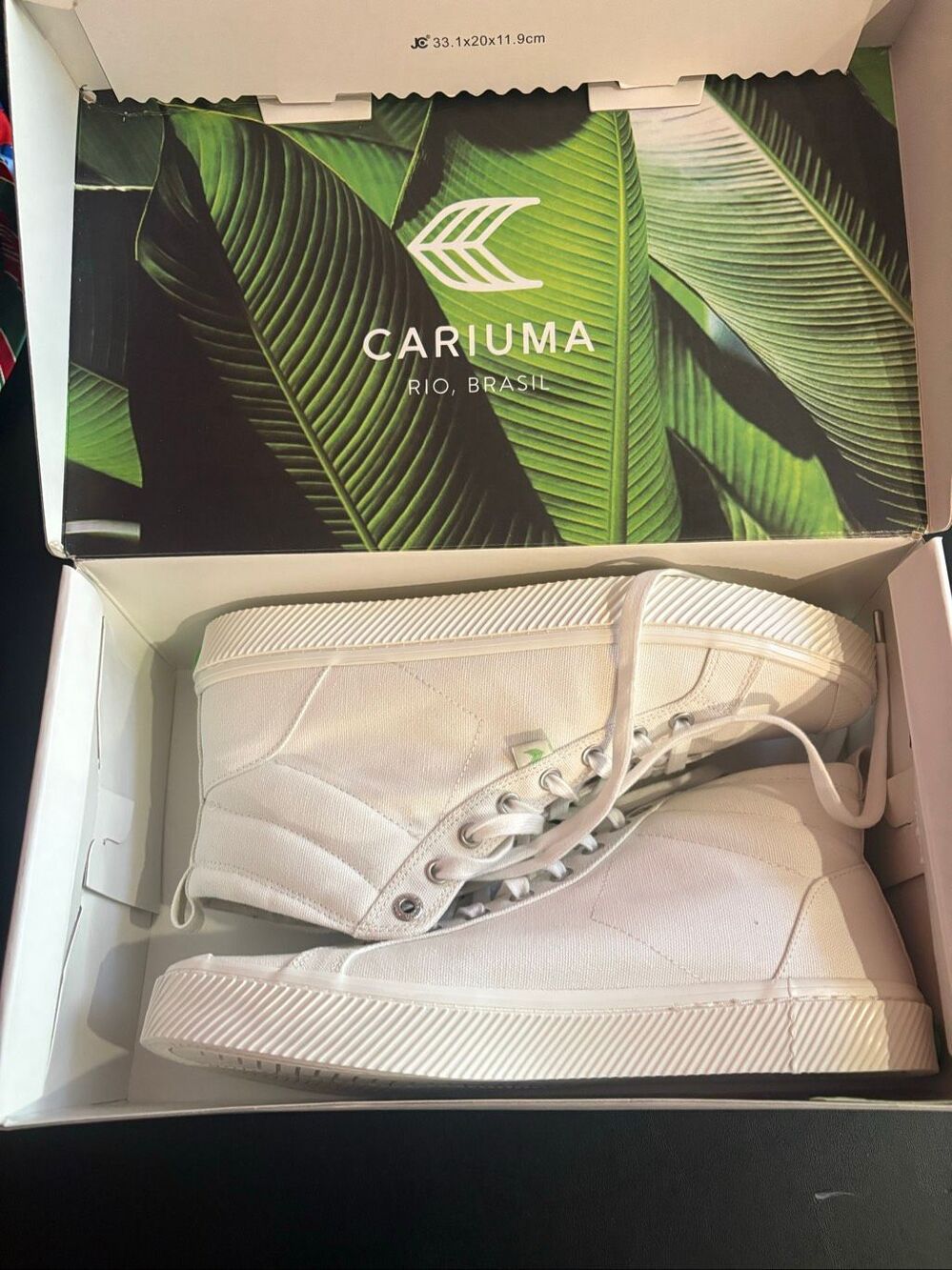 Cariuma Unisex Off-White Canvas OCA HIGH Top Sneakers US Women’s 11.5 Mens 10